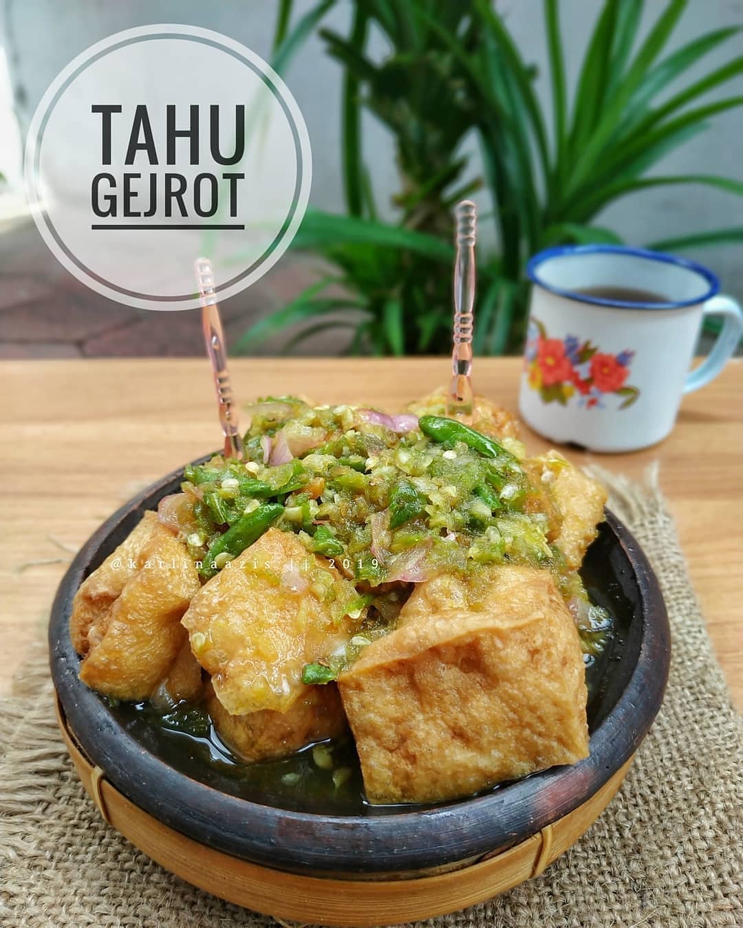 Spicy Indonesian Tofu with Tamarind Sauce