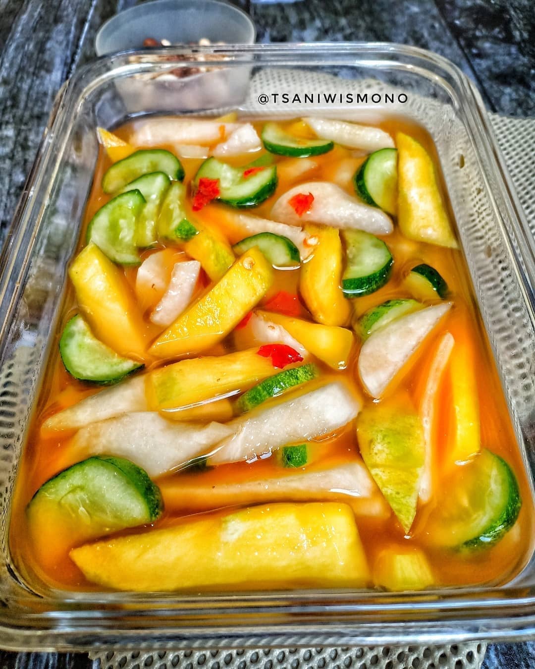 Spicy Indonesian Fruit Pickle