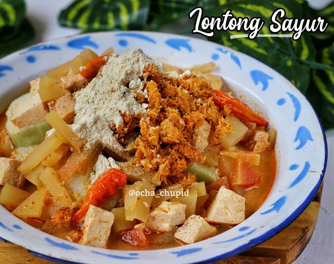 Indonesian Vegetable Stew with Coconut Milk