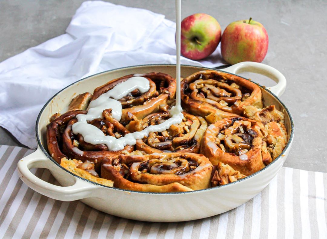 Apple and Cinnamon Rolls