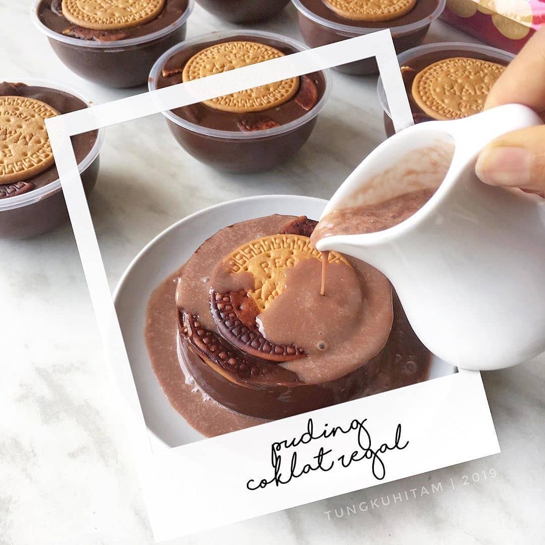 Layered Chocolate and Regal Biscuit Pudding