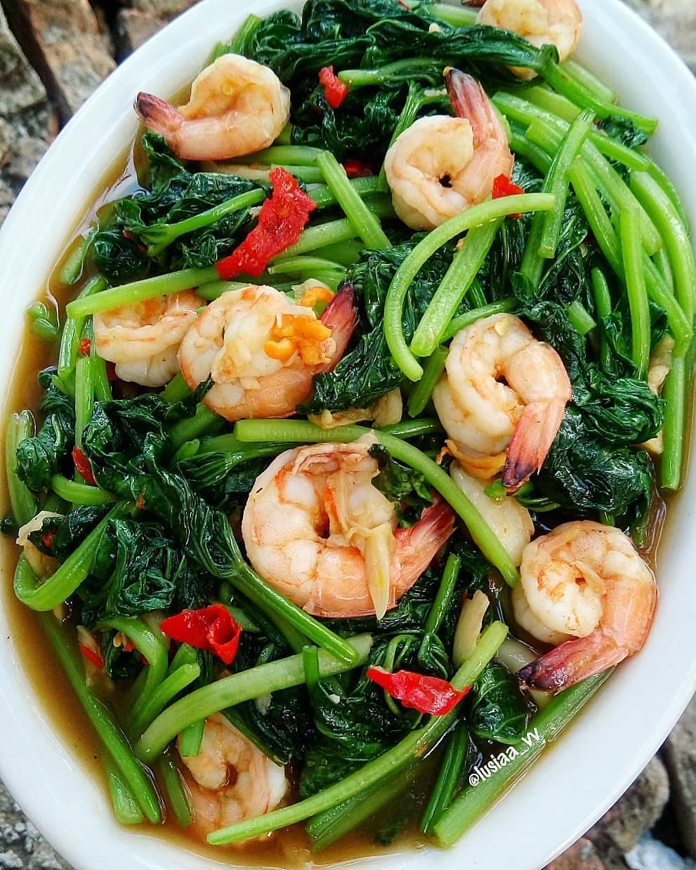 Stir-Fried Taro Leaves with Shrimp