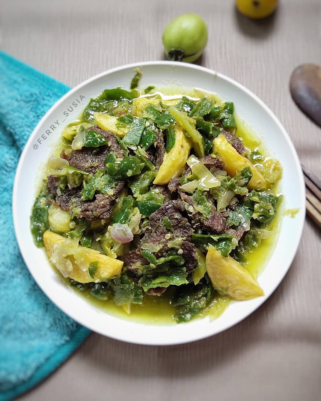 Pounded Beef Dendeng with Green Chili