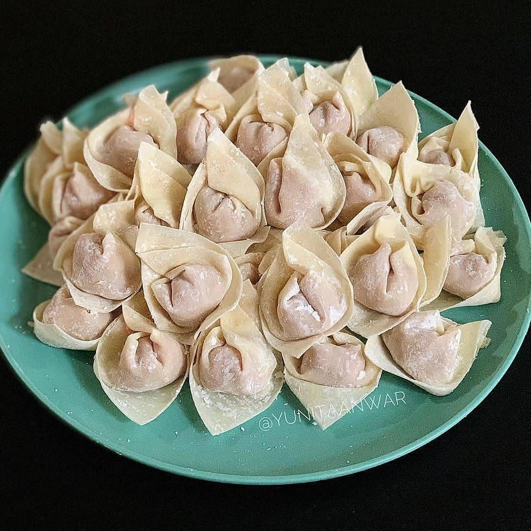 Fried Wontons with Chicken and Shrimp