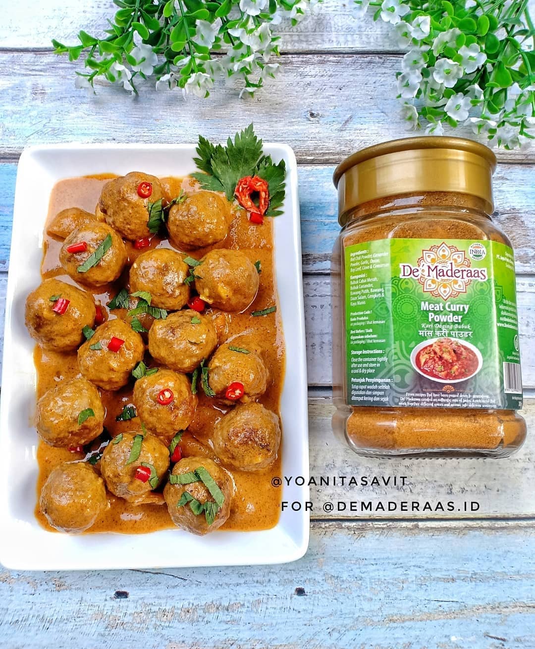 Indonesian Spicy Meatball Curry