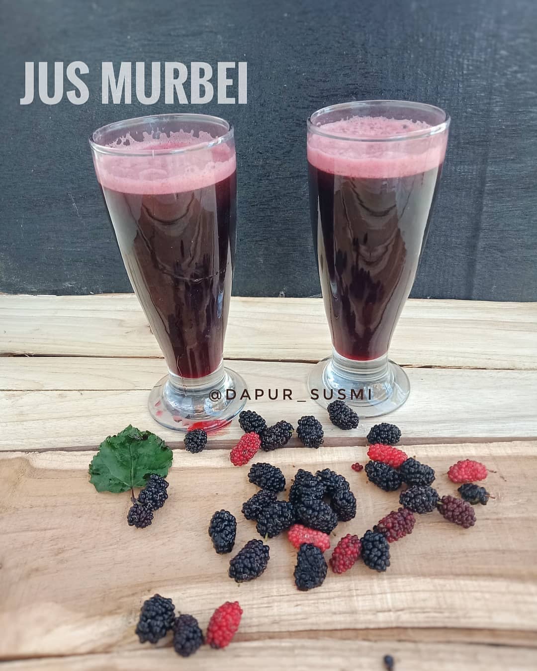 Simple Mulberry Juice with Honey