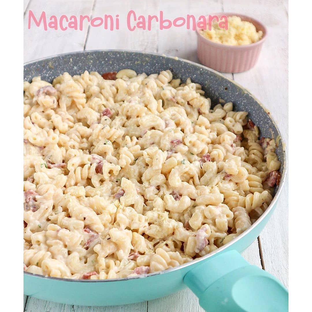 Creamy Macaroni Carbonara with Smoked Beef