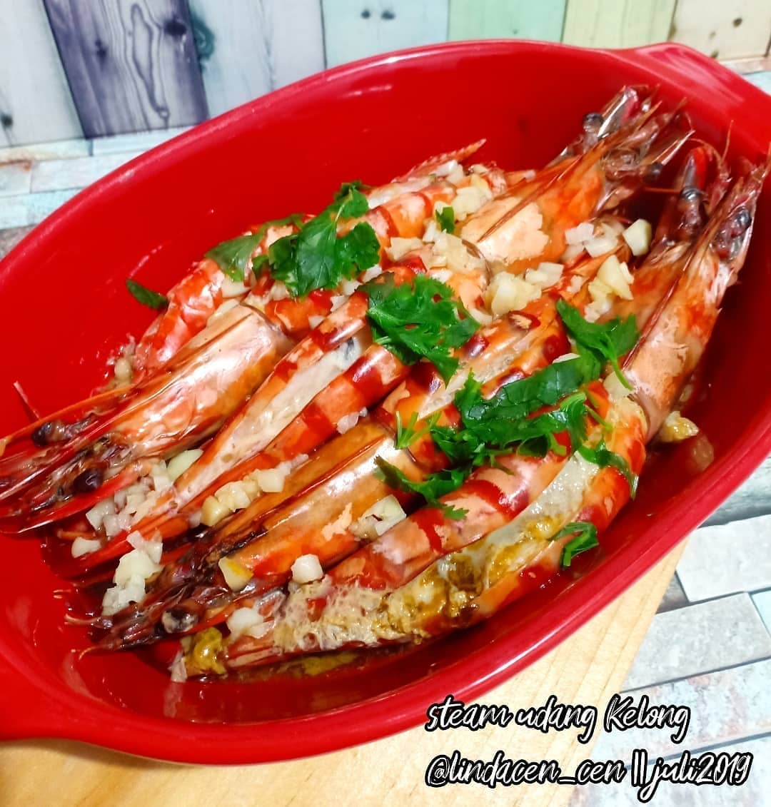Steamed Shrimp with Garlic and Ginger