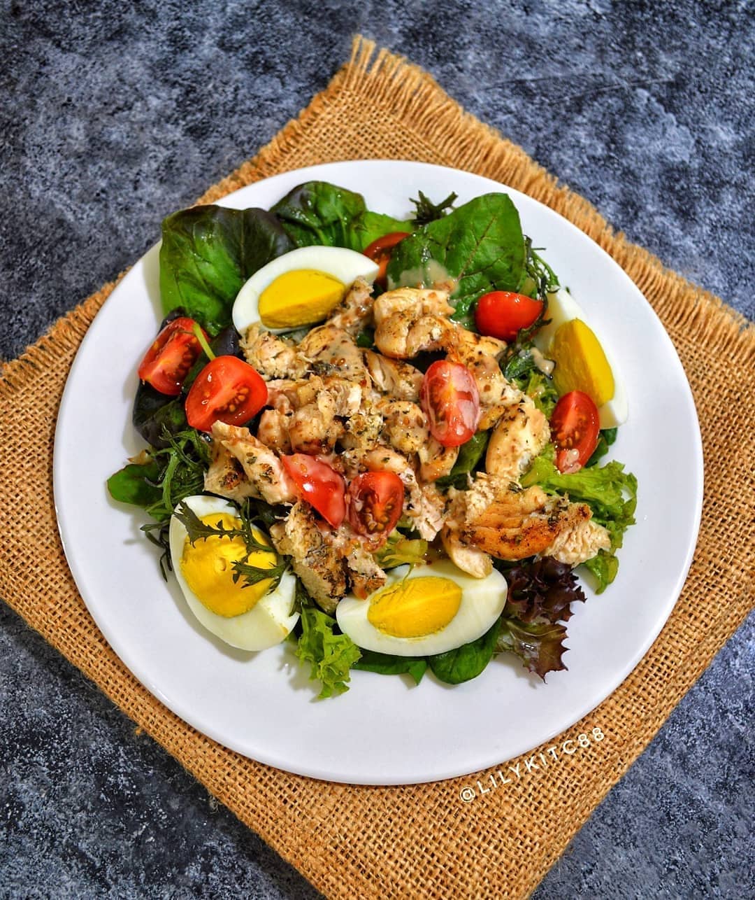 Grilled Chicken Oregano Salad