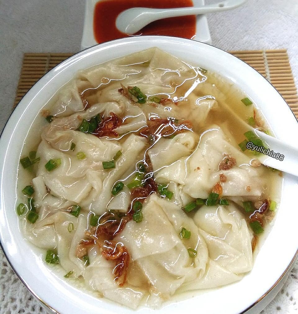 Indonesian Style Wonton Soup