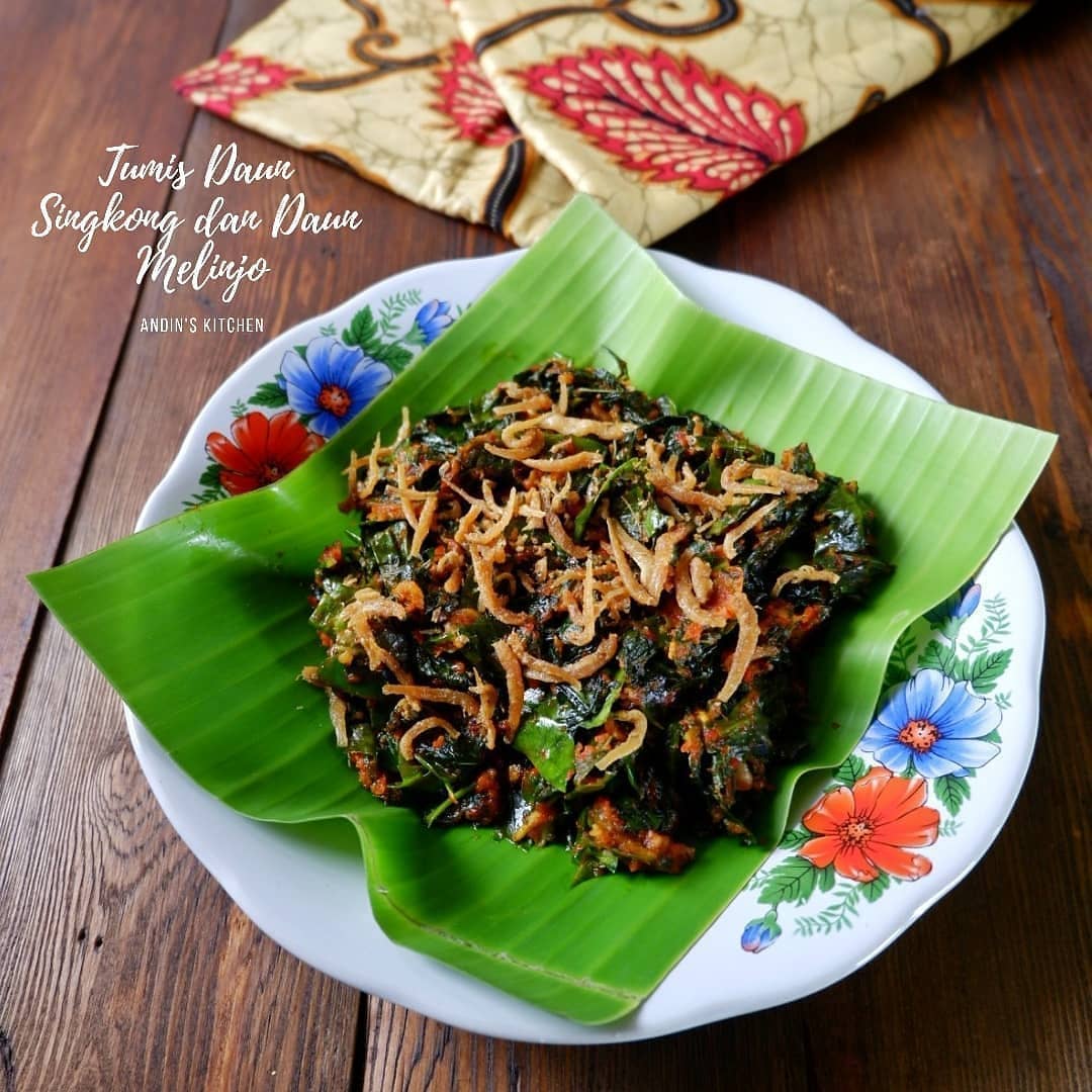 Stir-Fried Cassava and Melinjo Leaves