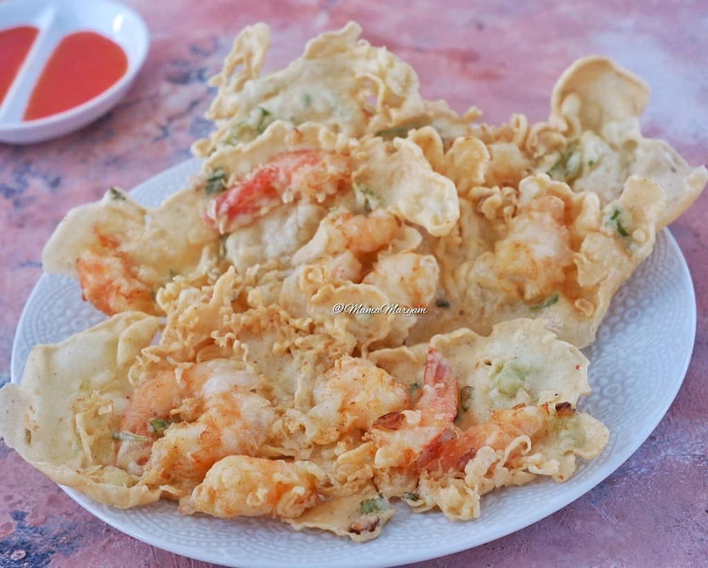 Indonesian Crispy Shrimp Fritters