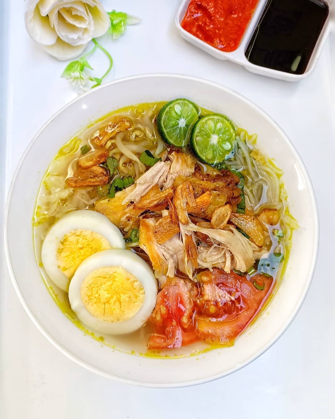 Indonesian Clear Chicken Soup