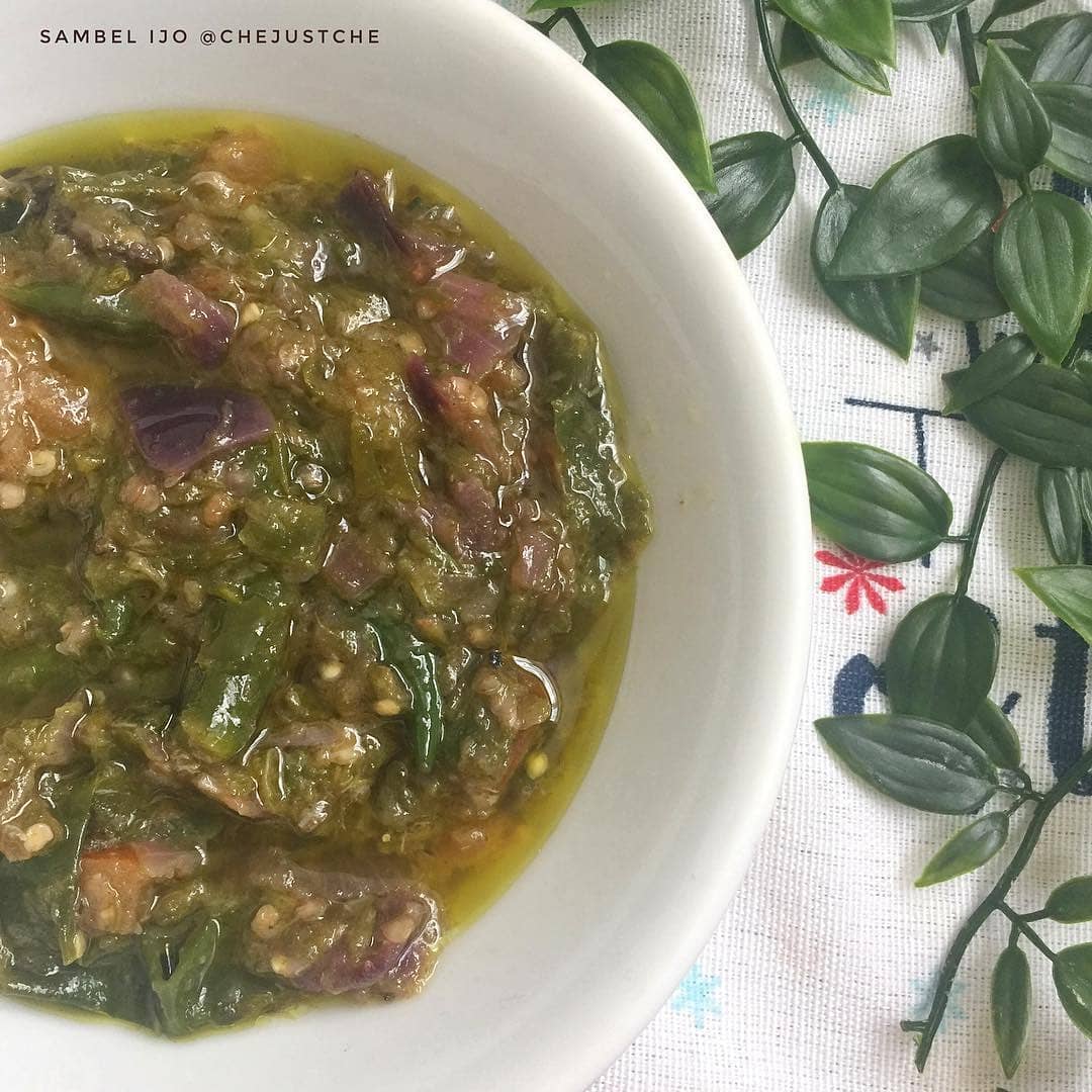 Spicy Indonesian Green Chili Sambal
