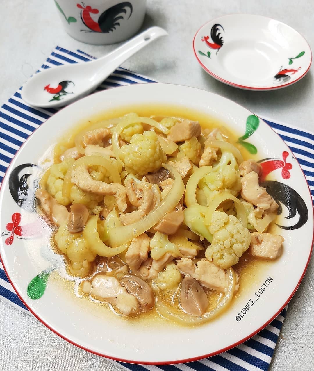 Stir-Fried Chicken and Cauliflower