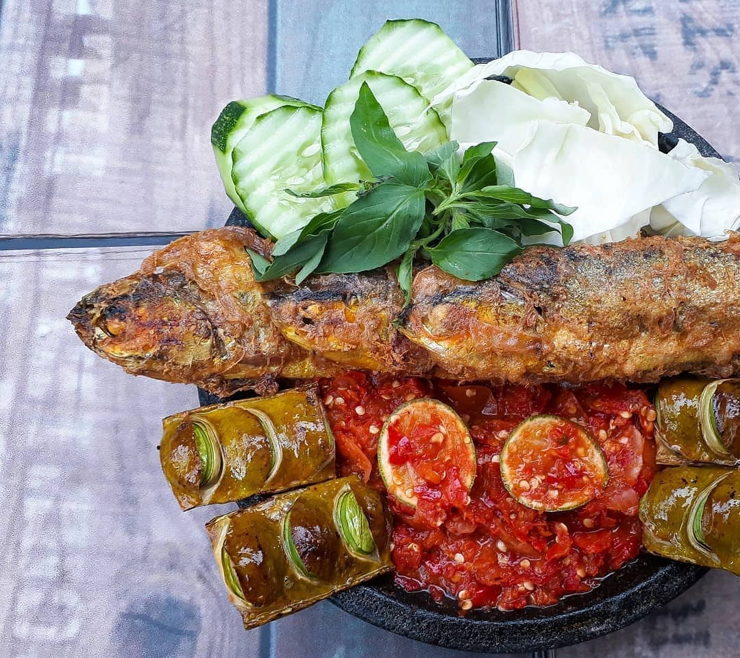 Pressure-Cooked Milkfish with Fresh Chili Sauce