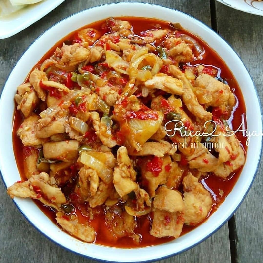 Indonesian Spicy Chicken Stir-Fry