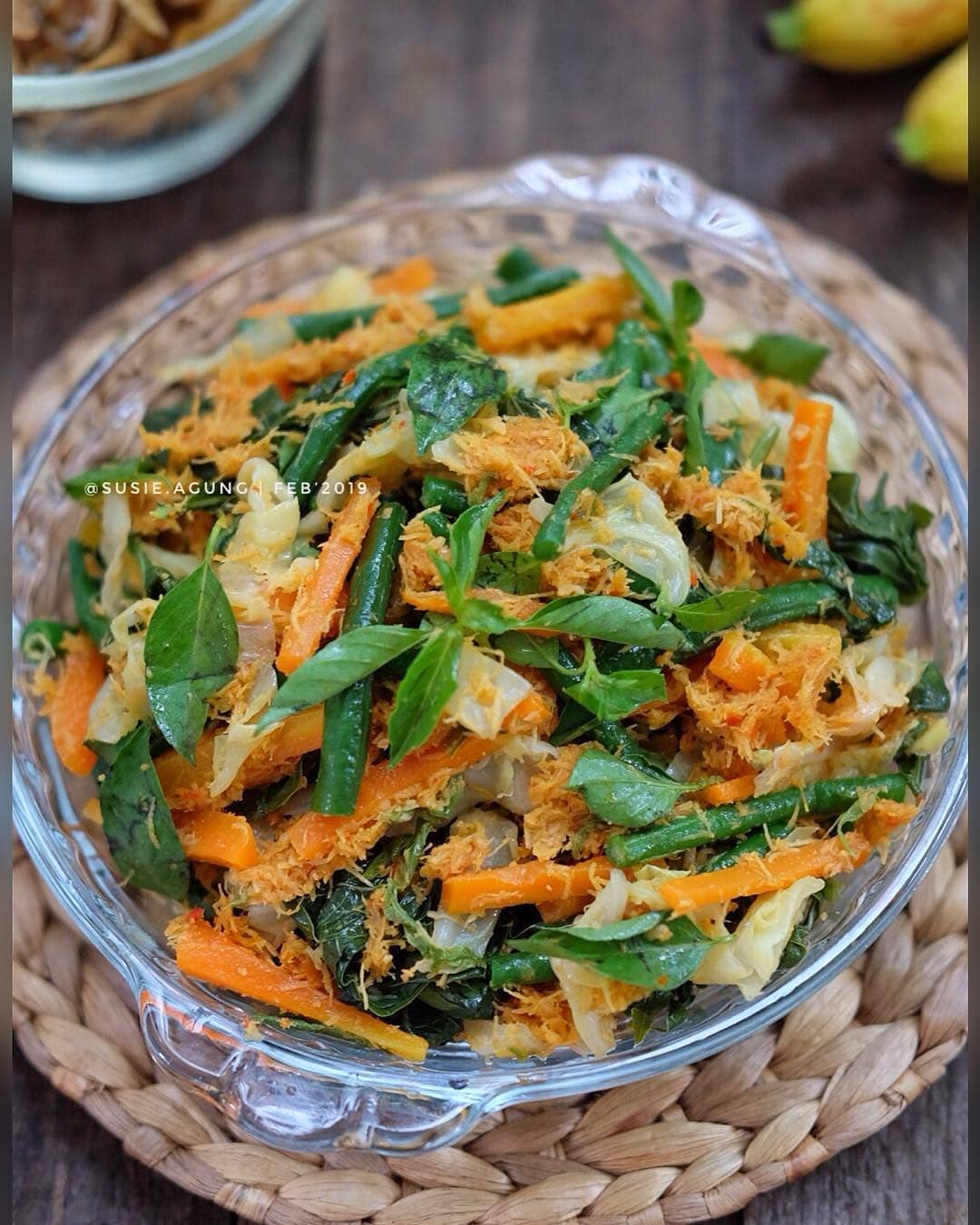 Indonesian Vegetable Urap with Spiced Coconut
