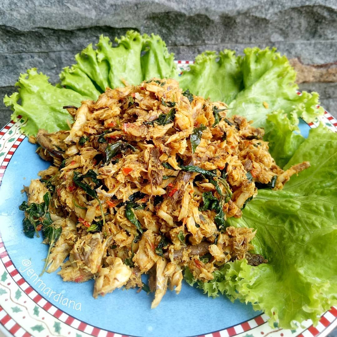 Shredded Steamed Tuna with Indonesian Spices