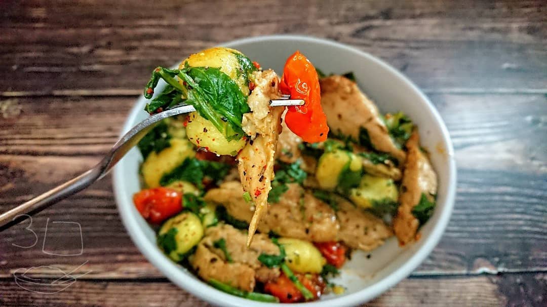 Black Pepper Gnocchi Stir-Fry with Vegetables