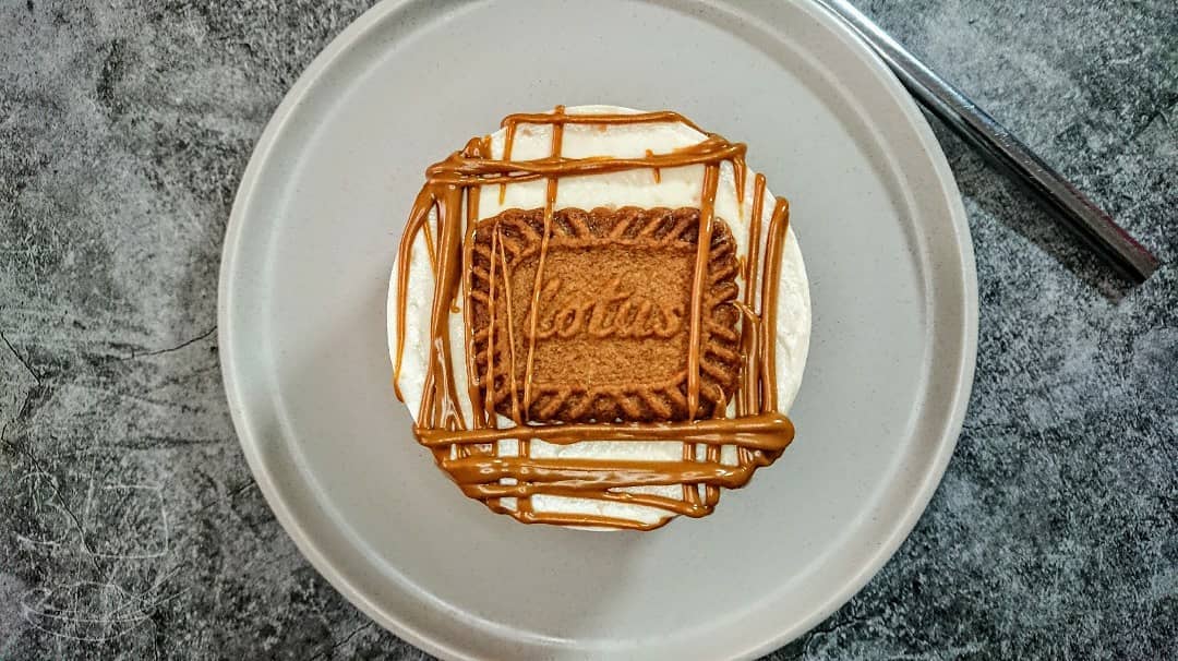Low-Syn Biscoff Cheesecake with Grapenuts Base