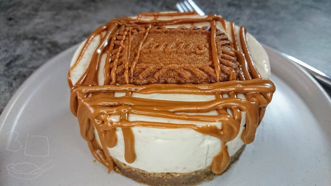Low-Syn Biscoff Cheesecake with Grapenuts Base