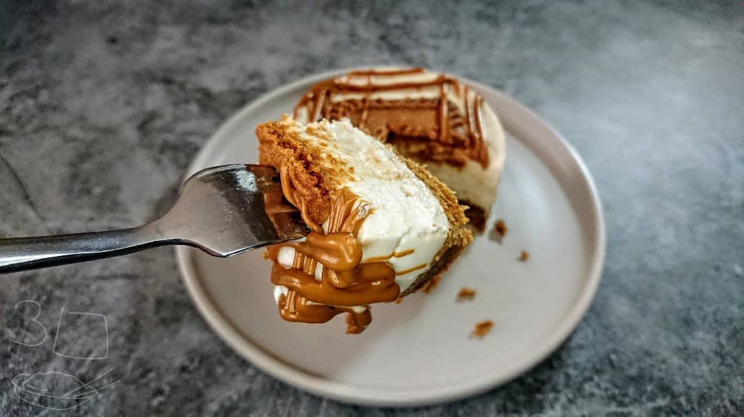 Low-Syn Biscoff Cheesecake with Grapenuts Base