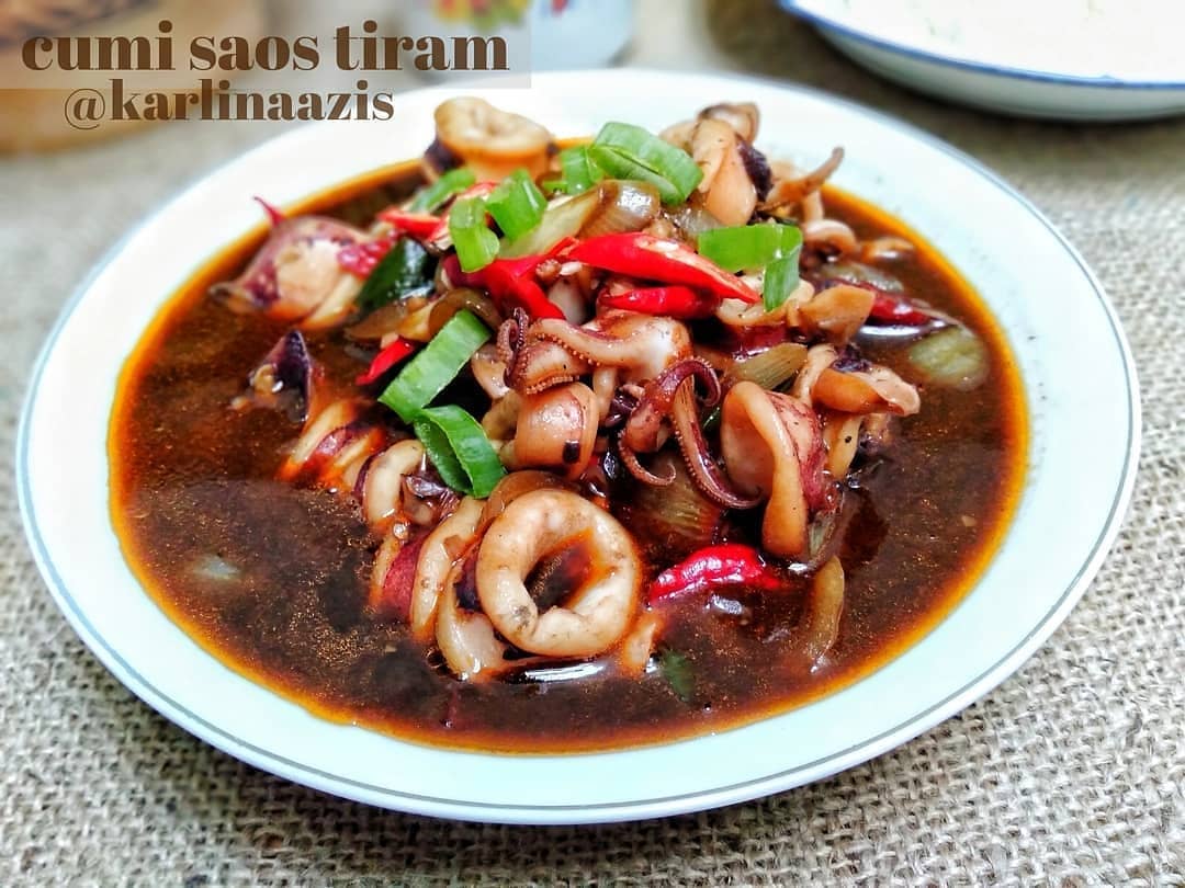 Stir-Fried Squid in Oyster Sauce