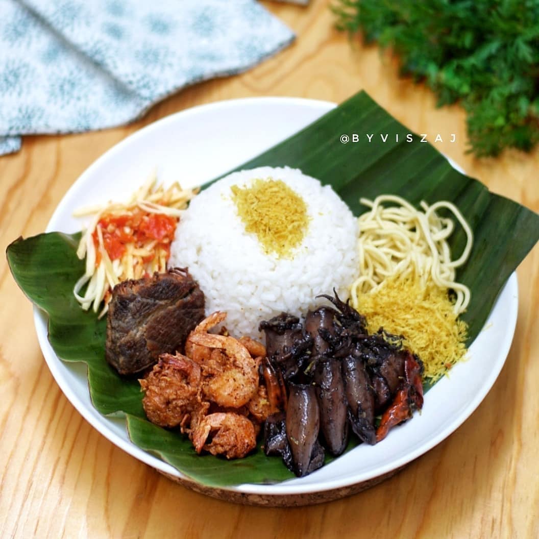 Madurese Mixed Rice with Squid and Beef