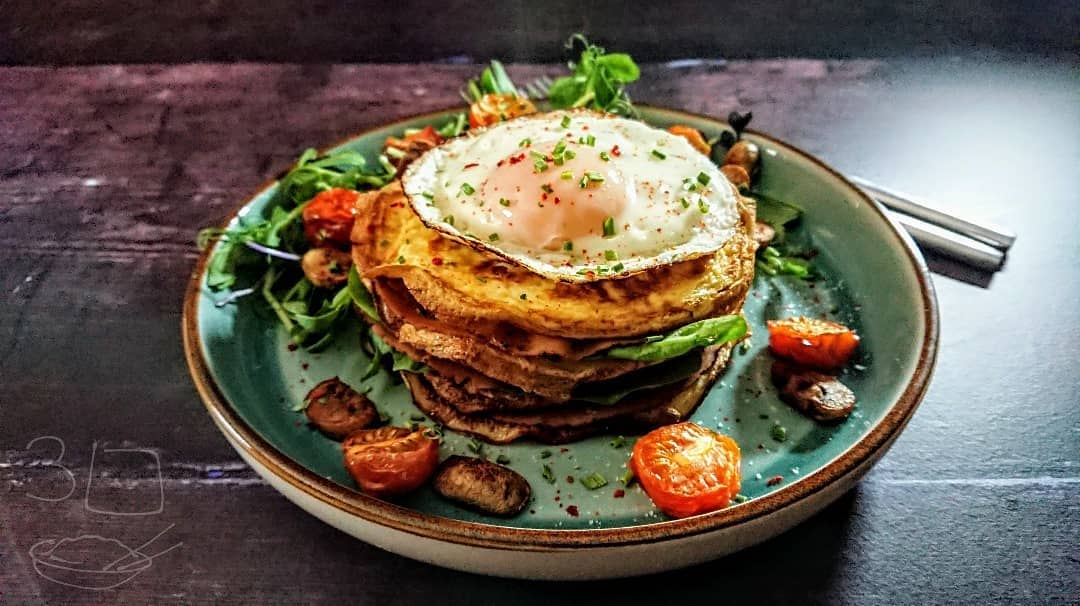 Vegetarian Omelette Stack with Spinach and Mushrooms
