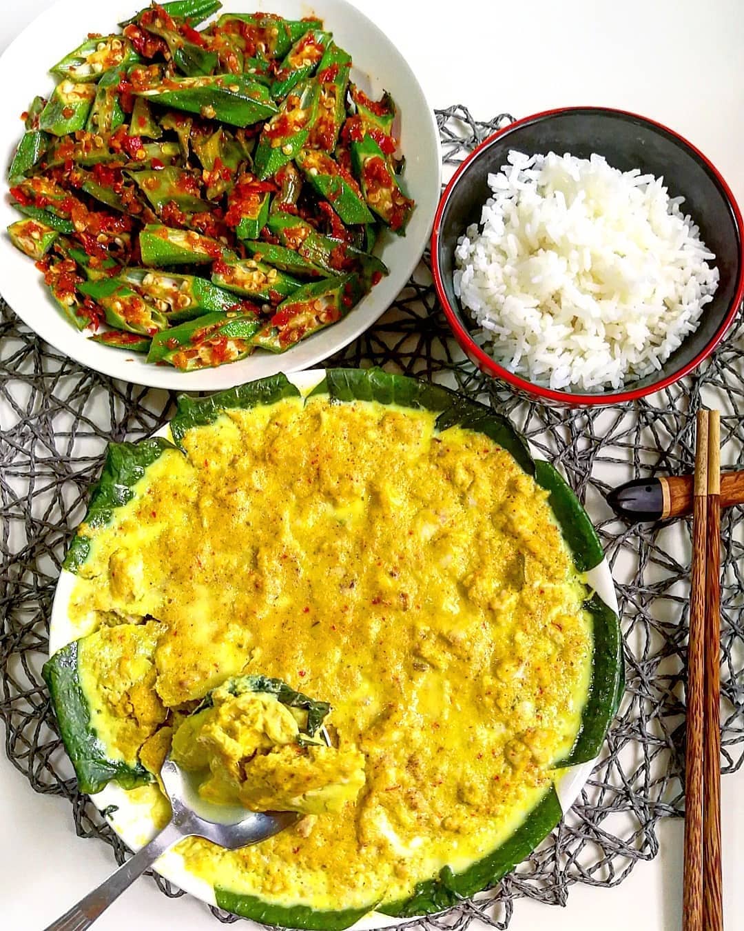 Shrimp Paste Stir-Fried Okra and Winged Beans