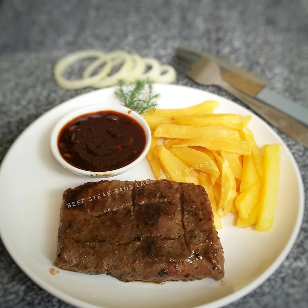 Beef Steak with Black Pepper Sauce