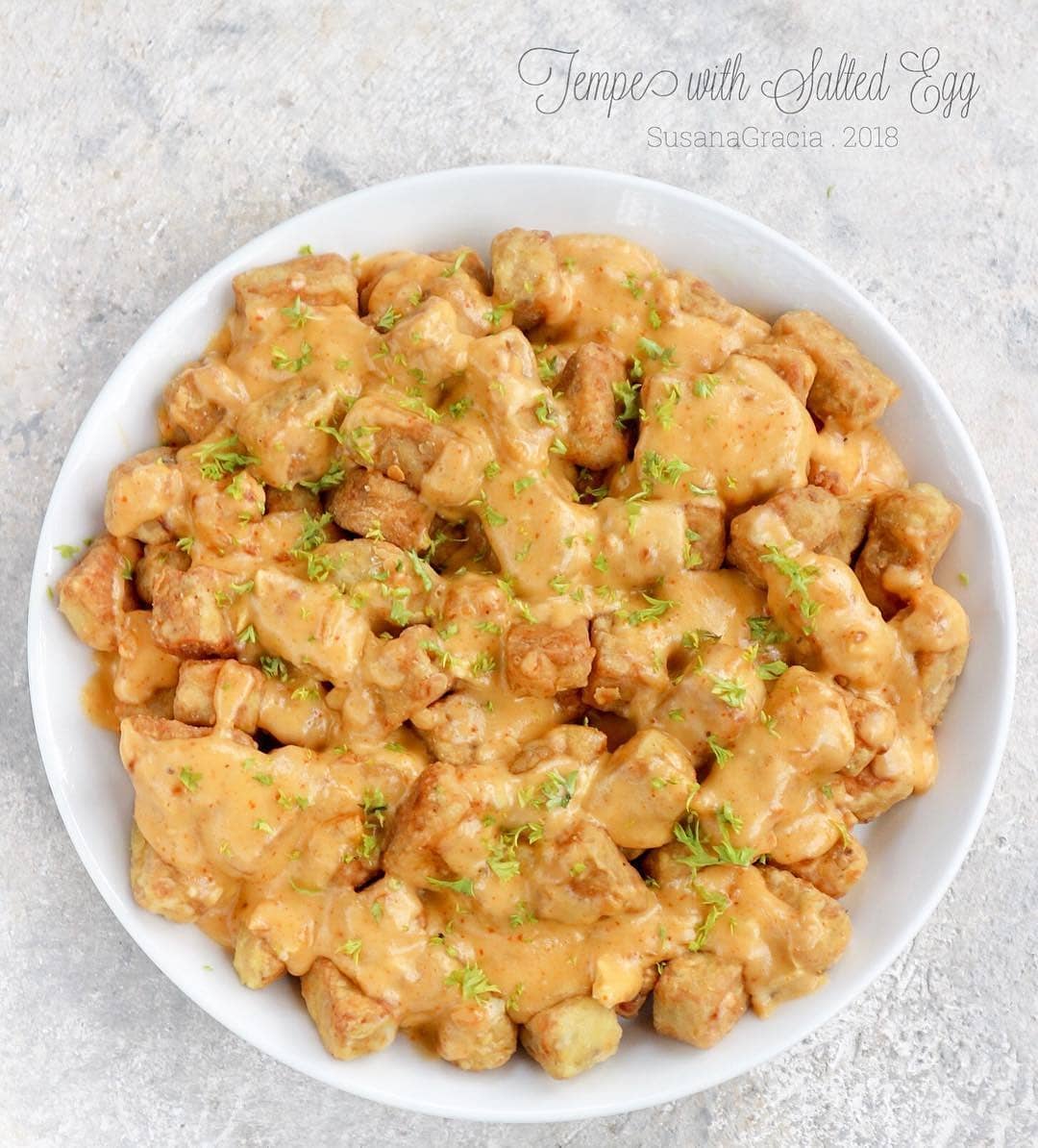 Crispy Tempe with Salted Egg Sauce