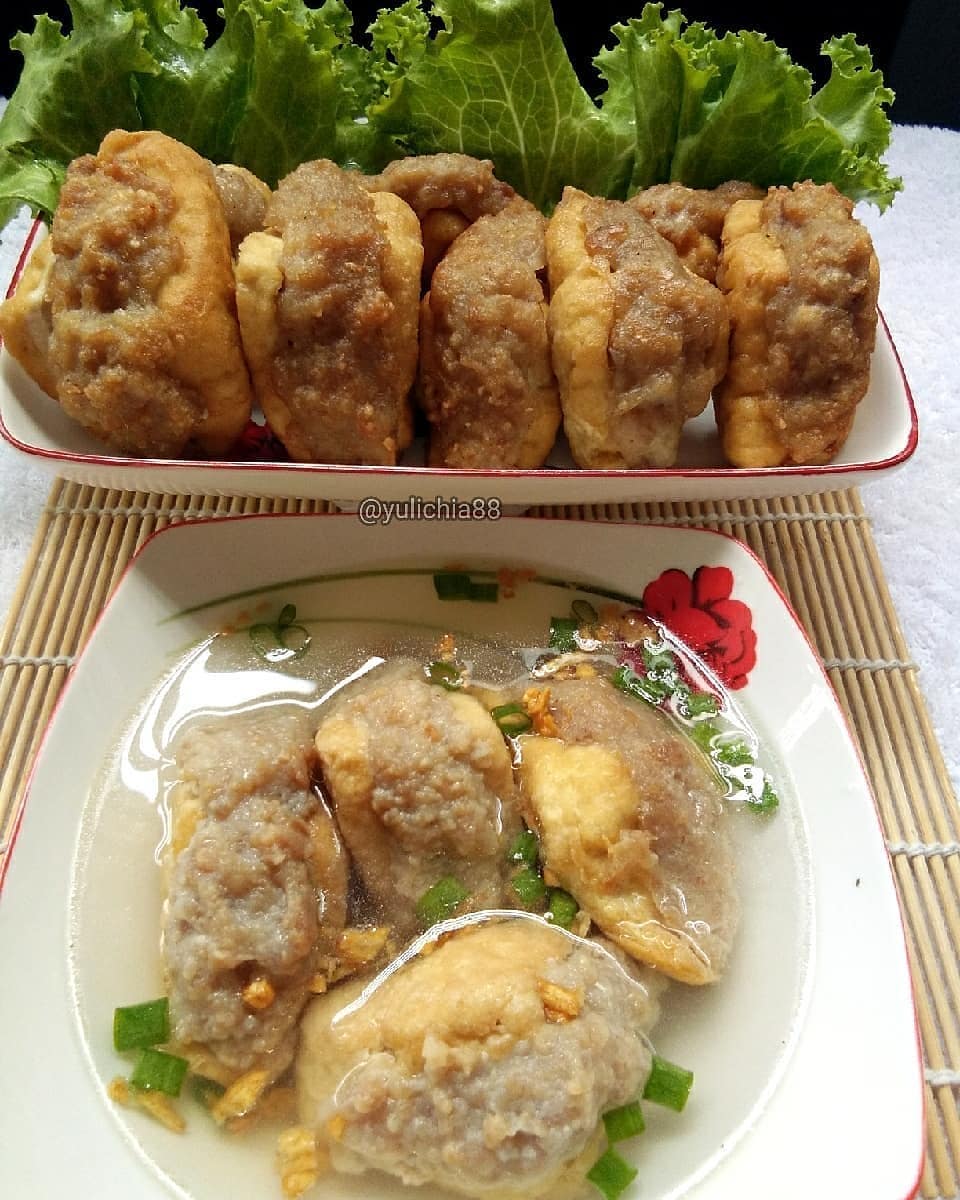 Indonesian Stuffed Tofu Soup