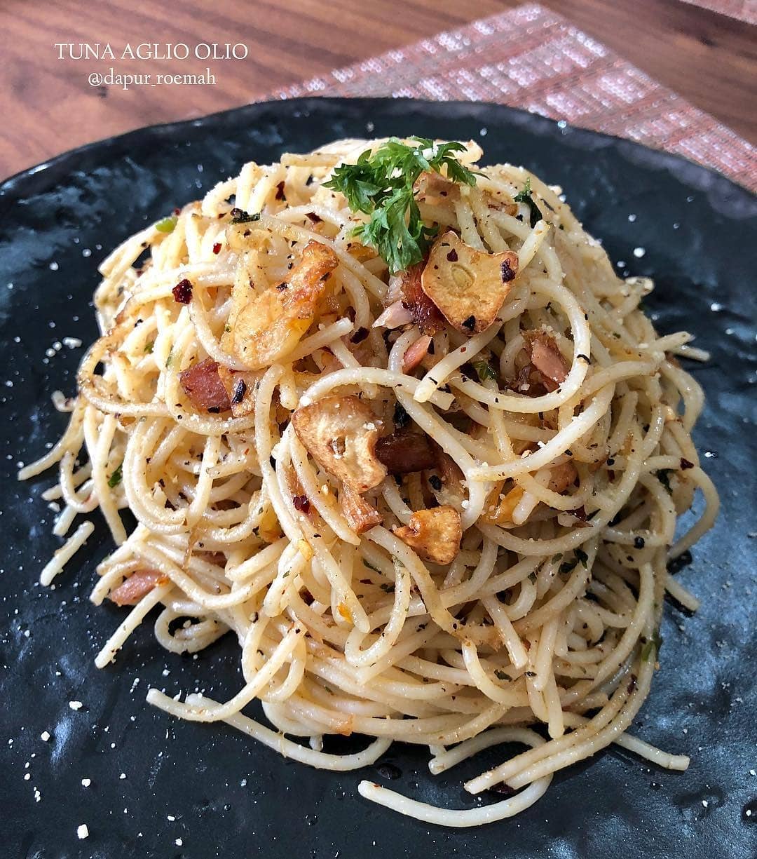 Simple Tuna Aglio Olio Pasta