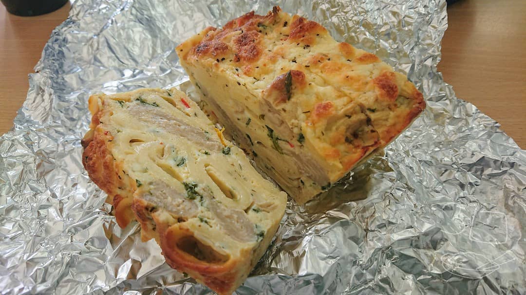 Baked Pasta Frittata with Spinach and Peppers