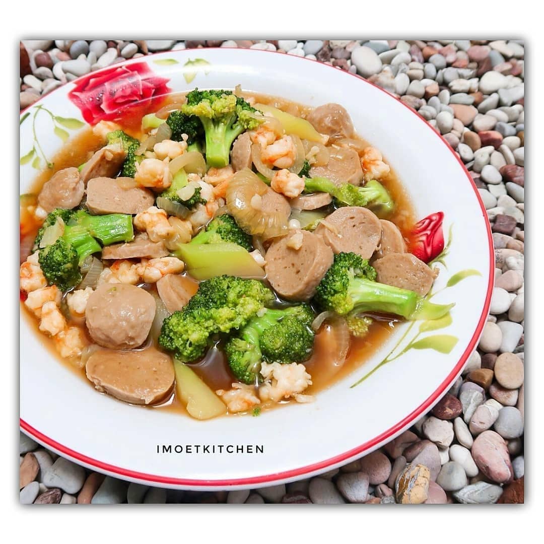 Broccoli with Shrimp and Oyster Sauce