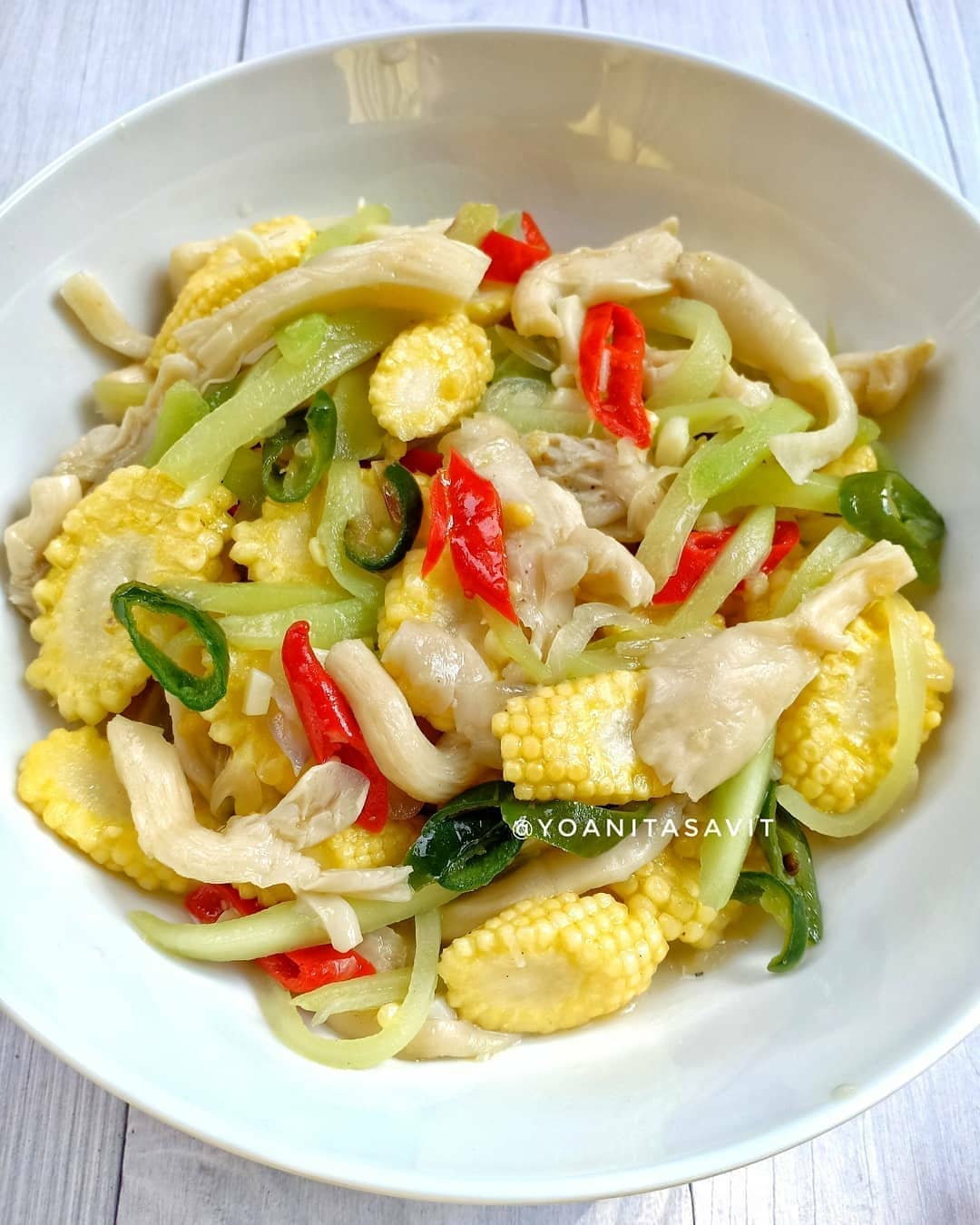 Oyster Mushroom and Baby Corn Stir-Fry