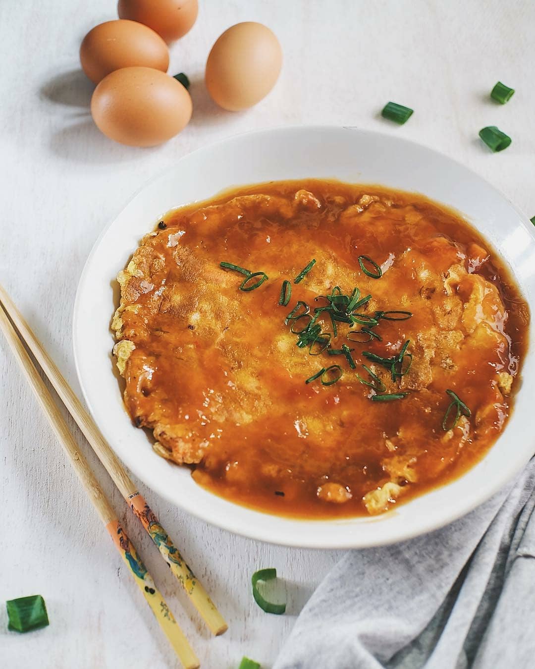 Vegetable Egg Omelette with Sauce