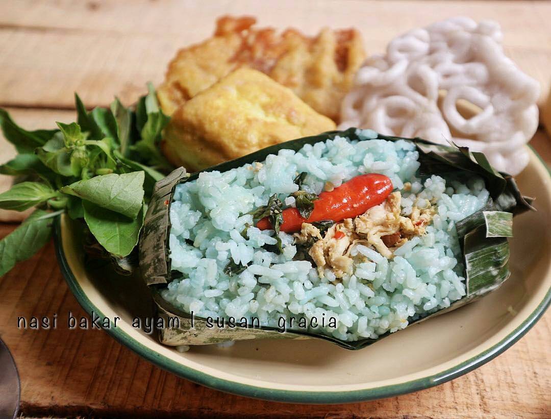 Grilled Chicken Rice Parcel