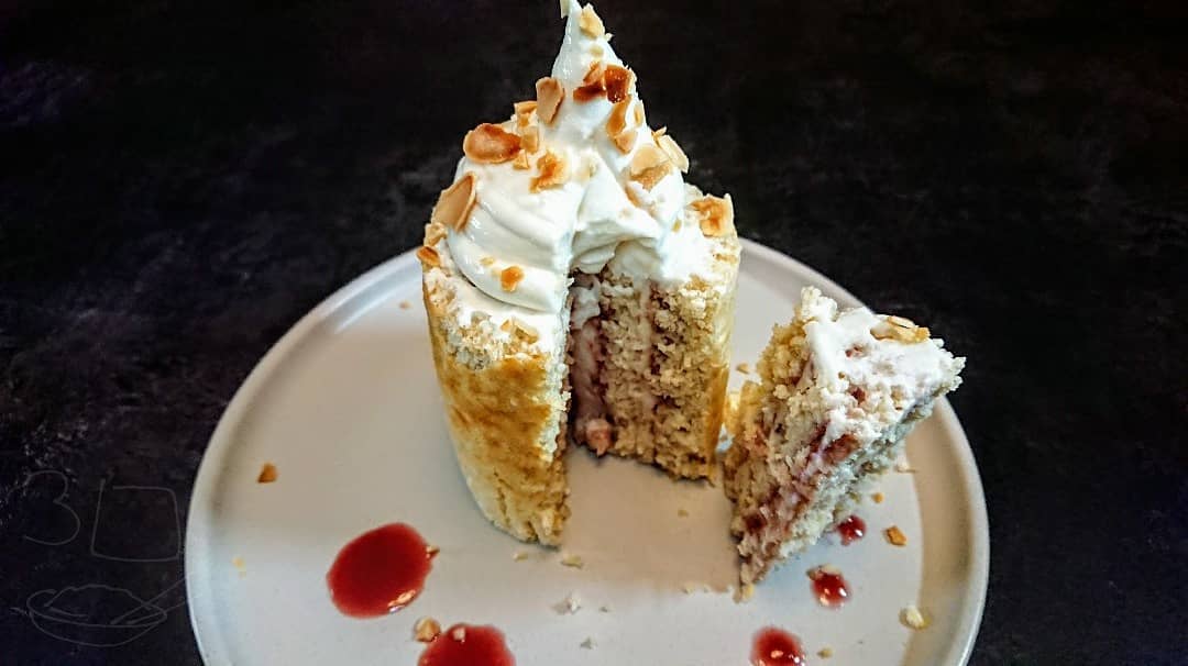 Almond and Raspberry Roll Cake