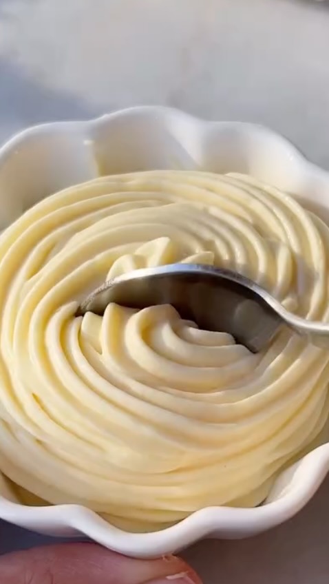 Italian Mascarpone Cream Filling