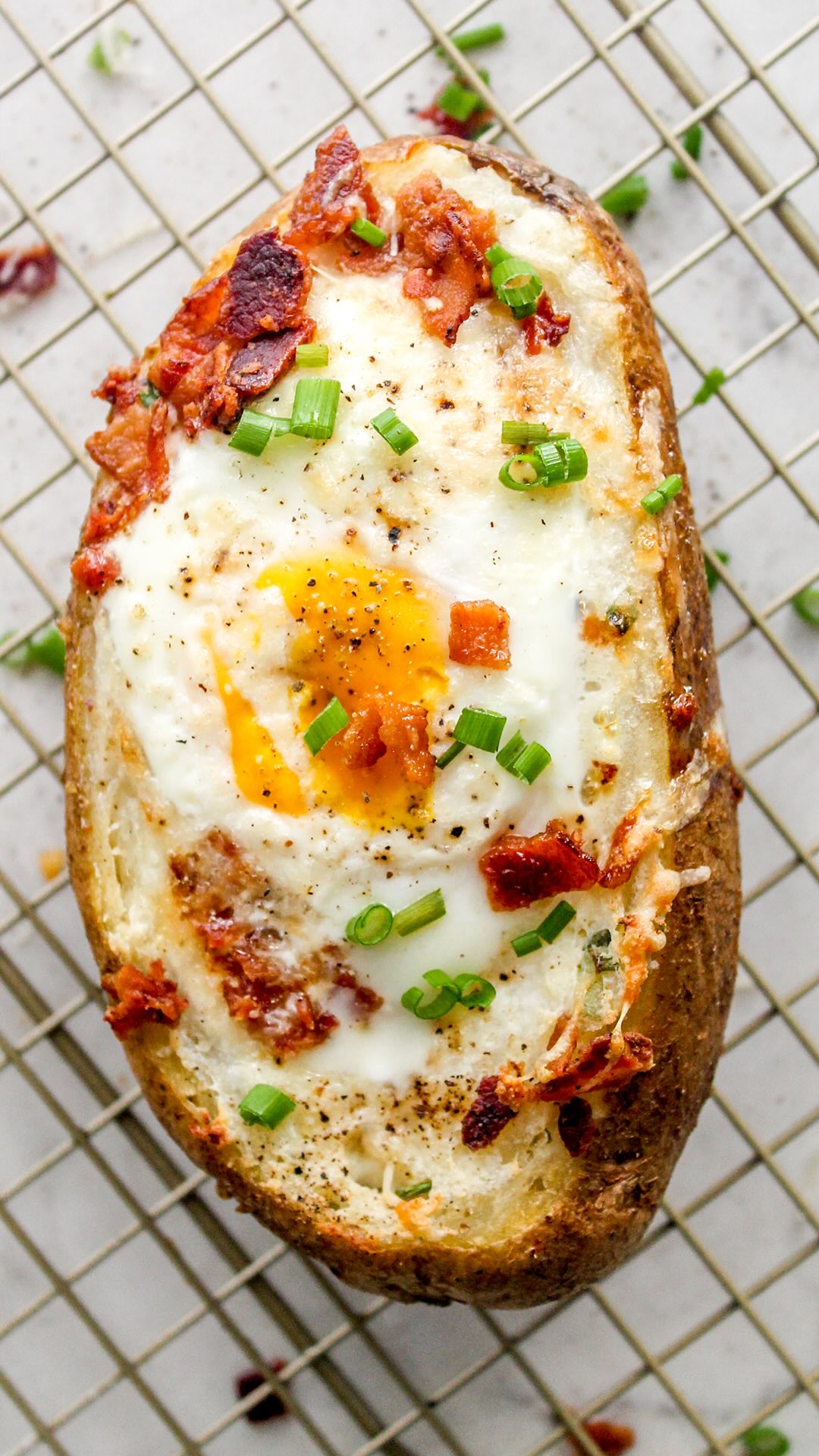 Creamy Breakfast Twice Baked Potatoes with Egg