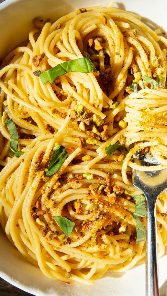 Lemon Pistachio Pasta with Garlic and Basil