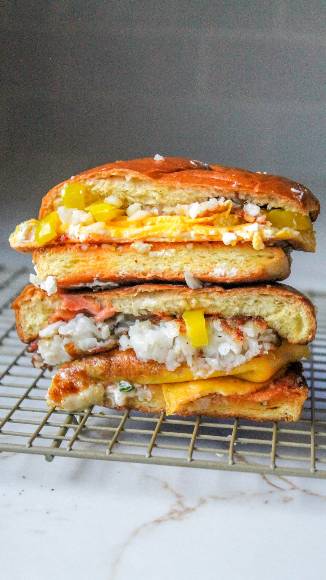 Spicy Cheddar Cream Cheese Egg Sandwich