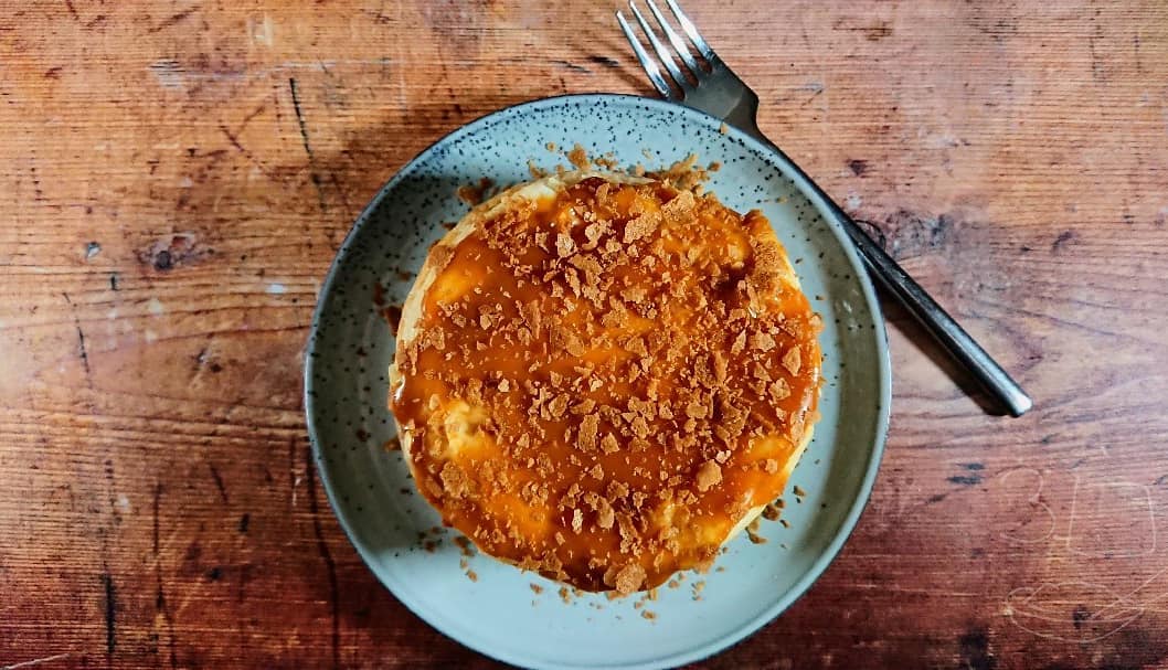 Caramel and Vanilla Baked Cheesecake