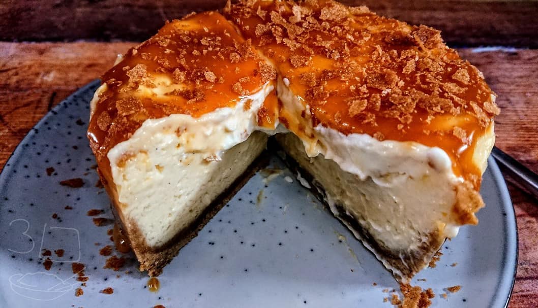 Caramel and Vanilla Baked Cheesecake