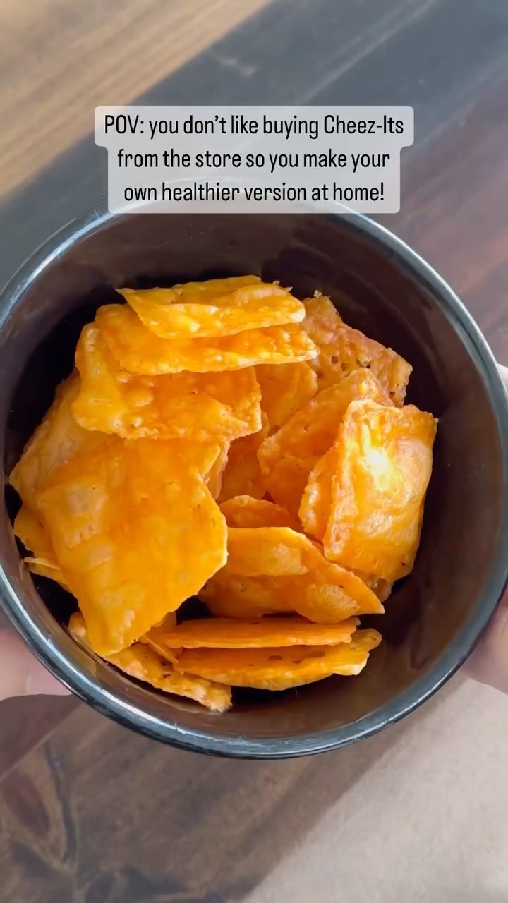 Homemade One-Ingredient Cheez-It Crackers