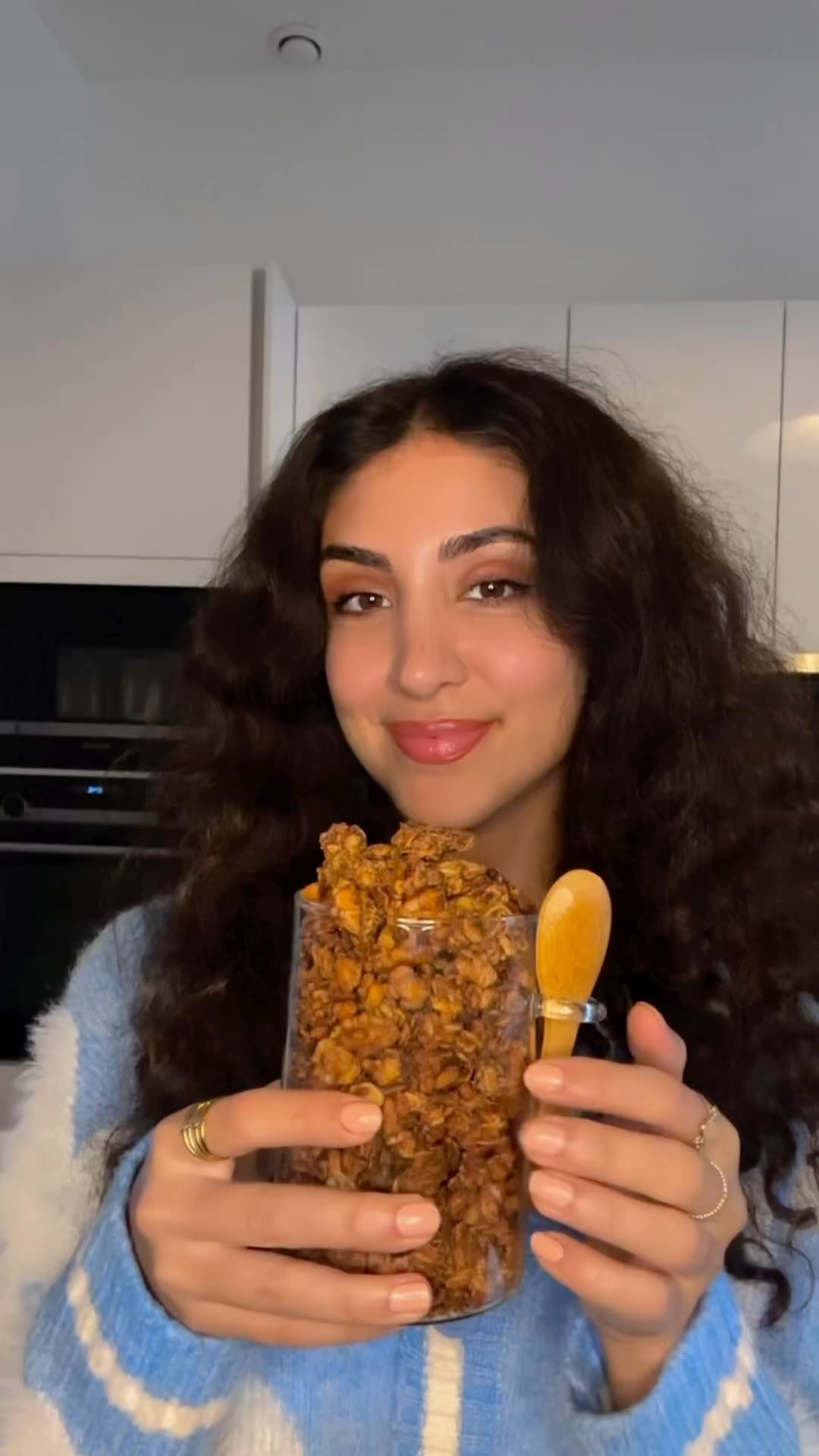 Banana Granola with Oats and Nuts