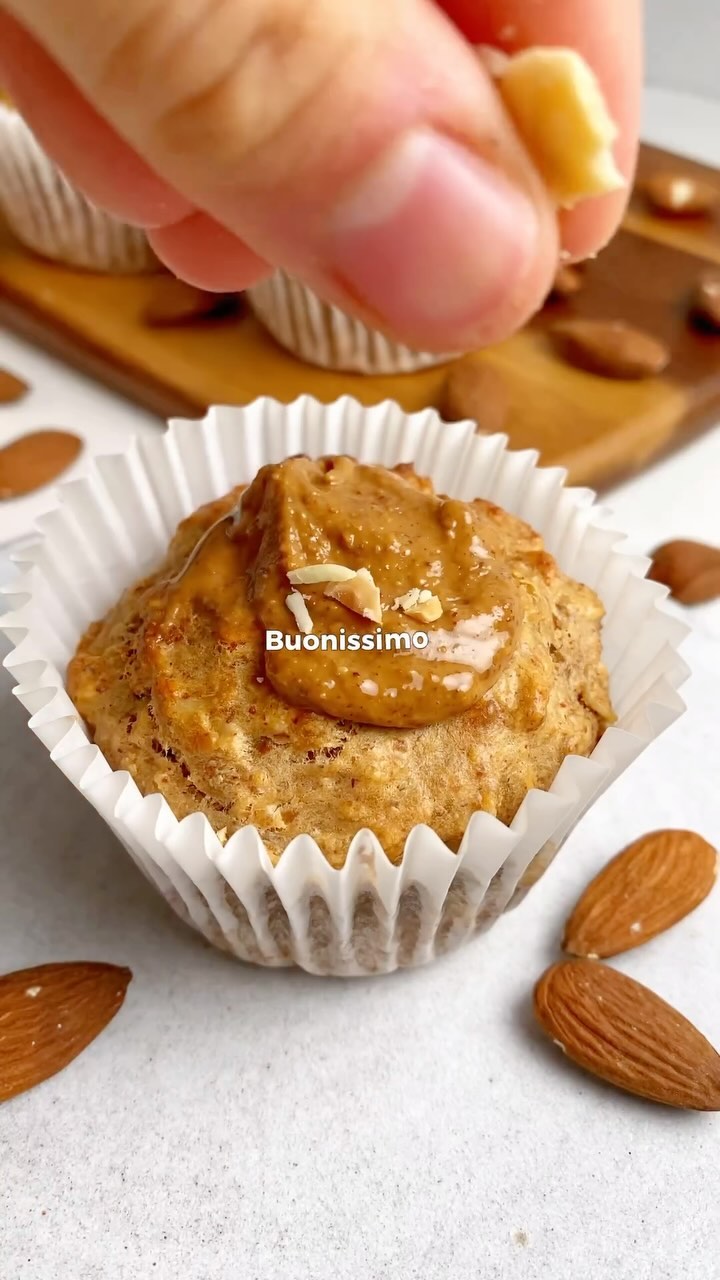 Almond and Banana Muffins